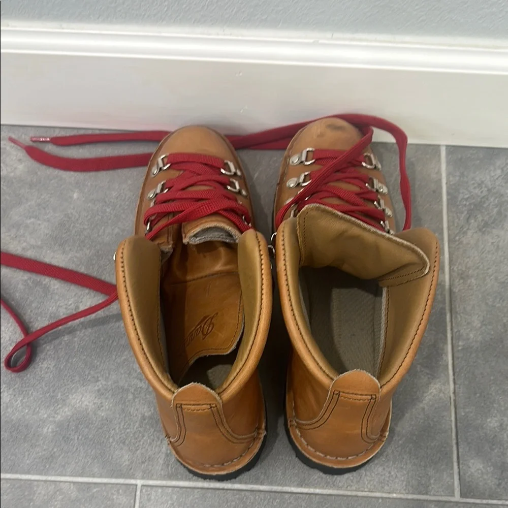 Danner Tan Leather Boots with Red Laces - Picture 9 of 9